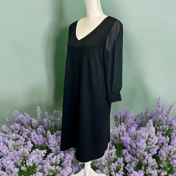 Lafayette 148 New York Black ‘V-Neck Sheer Sleeve Shift Dress’ Size Medium - Picture 6 of 16